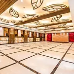 Fabhotel Vatika Mumbai Nasik Highway